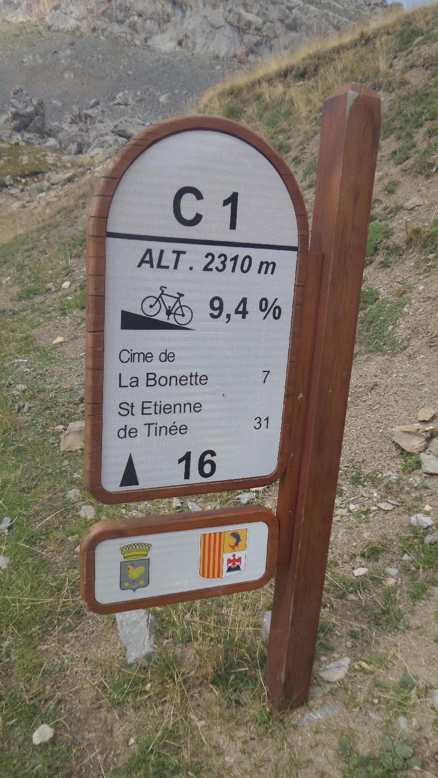 16km gefahren, noch 500 Hm / 7km zum Cime de la Bonette . Durchschnittliche Steigung auf dem folgenden Kilometer 9,4%