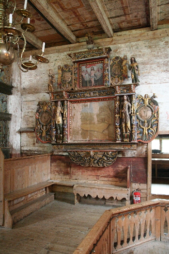 noch ein gut erhaltener Altar